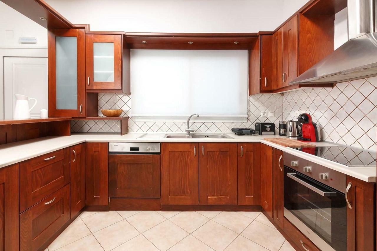 Charming And Comfy House Apartment Agia Marina  ภายนอก รูปภาพ