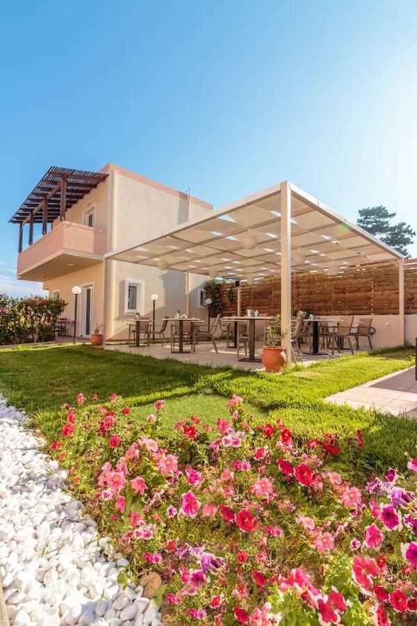 Charming And Comfy House Apartment Agia Marina  ภายนอก รูปภาพ