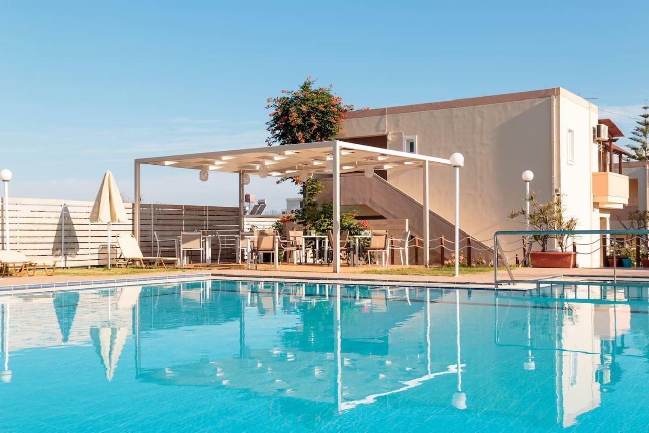Charming And Comfy House Apartment Agia Marina  ภายนอก รูปภาพ