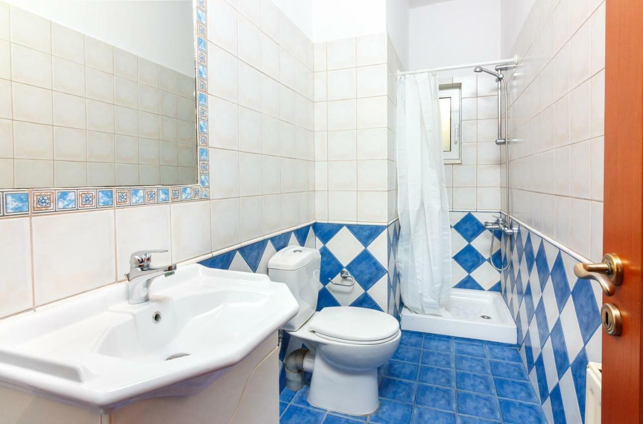 Charming And Comfy House Apartment Agia Marina  ภายนอก รูปภาพ