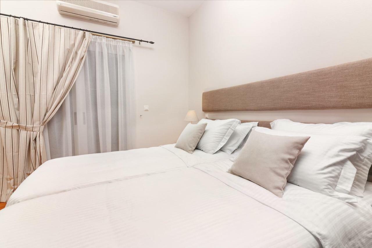 Charming And Comfy House Apartment Agia Marina  ภายนอก รูปภาพ
