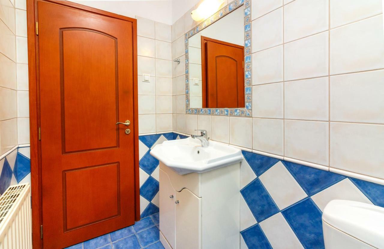Charming And Comfy House Apartment Agia Marina  ภายนอก รูปภาพ