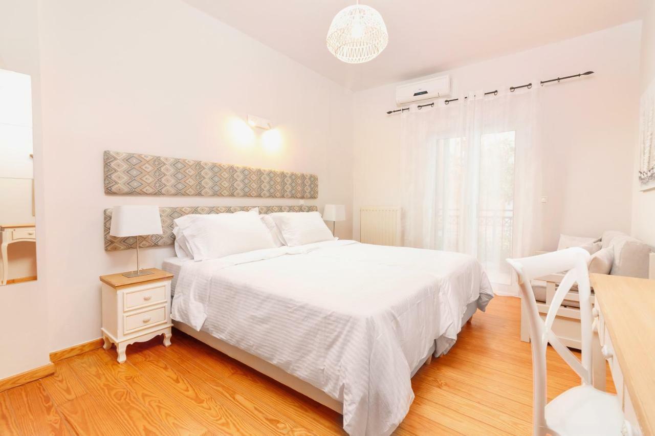 Charming And Comfy House Apartment Agia Marina  ภายนอก รูปภาพ